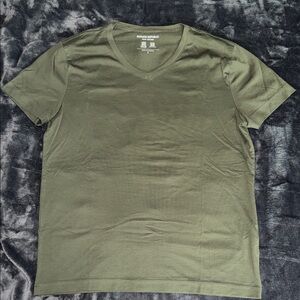 Banana Republic Men's Tech Cotton V-Neck - S